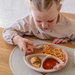 6 Fun Ways To Arrange Food On A Kids Plate That Works
